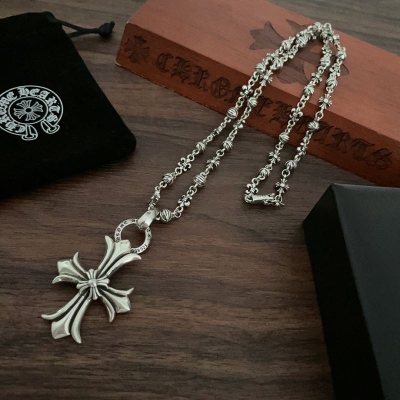 Ch**me He**ts necklaces
